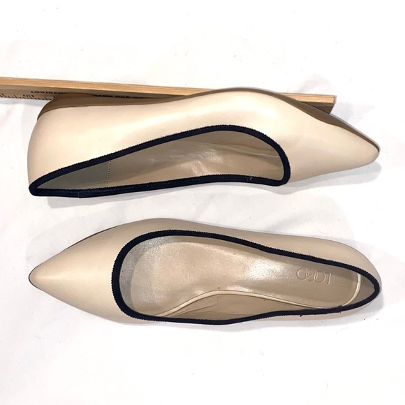 LOGO by Lori Goldstein Pointed Toe Ballerina Flats Cream Black Trim Size 10 - Picture 5 of 8